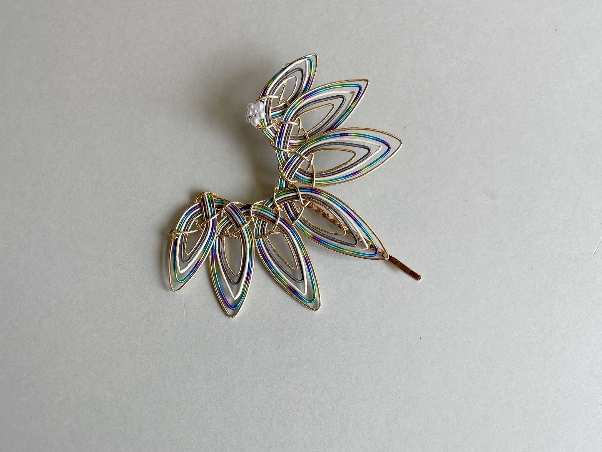 hair accessory｜羽根髪飾り｜TOKYO MIZUHIKI Original – TOKYO