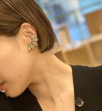 이미지를 갤러리 뷰어에 로드 , ear cuff hane 2024Autumn(tongari)｜羽根イヤーカフ au01-03｜TOKYO MIZUHIKI Original
