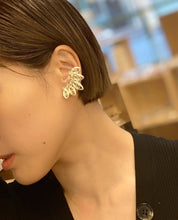 이미지를 갤러리 뷰어에 로드 , ear cuff hane 2024Autumn(tongari)｜羽根イヤーカフ au01-03｜TOKYO MIZUHIKI Original
