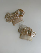 画像をギャラリービューアに読み込む, hair accessory｜寄り添いお花髪飾り｜TOKYO MIZUHIKI Original
