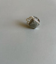 이미지를 갤러리 뷰어에 로드 , Mizuhiki meets Antique Button-ring｜指飾り｜TOKYO MIZUHIKI by Emi
