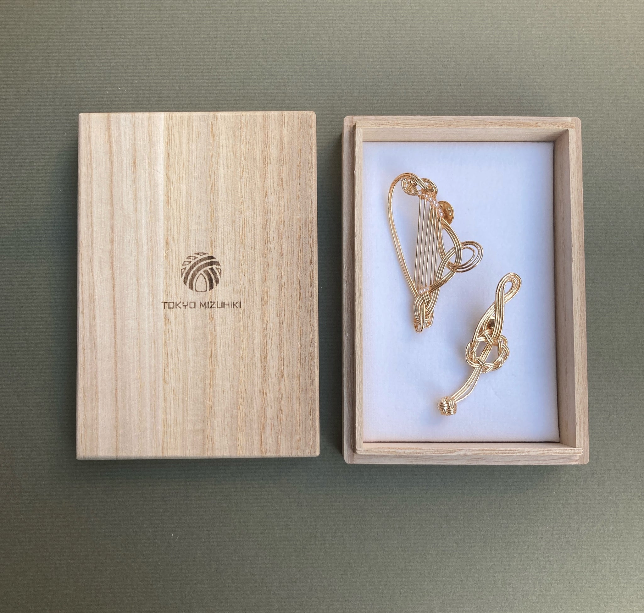 206   水引アクセサリー　ブローチ　松結び　new 水引ブローチの人気通販 | 東京水引の水引アクセサリー – TOKYO